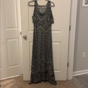 Black & white maxi dress with cold shoulder